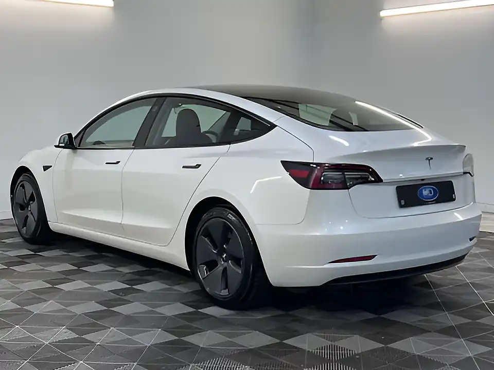 Used 2026 Tesla Model 3 Standard Range + White - Interior and Exterior details 7