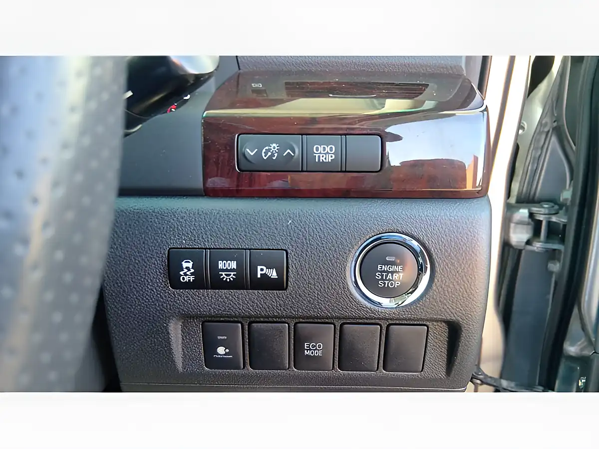 Used 2026 Toyota Alphard 240S Welcab Side Lift Up SEAT Silver Metallic - Interior and Exterior details 15