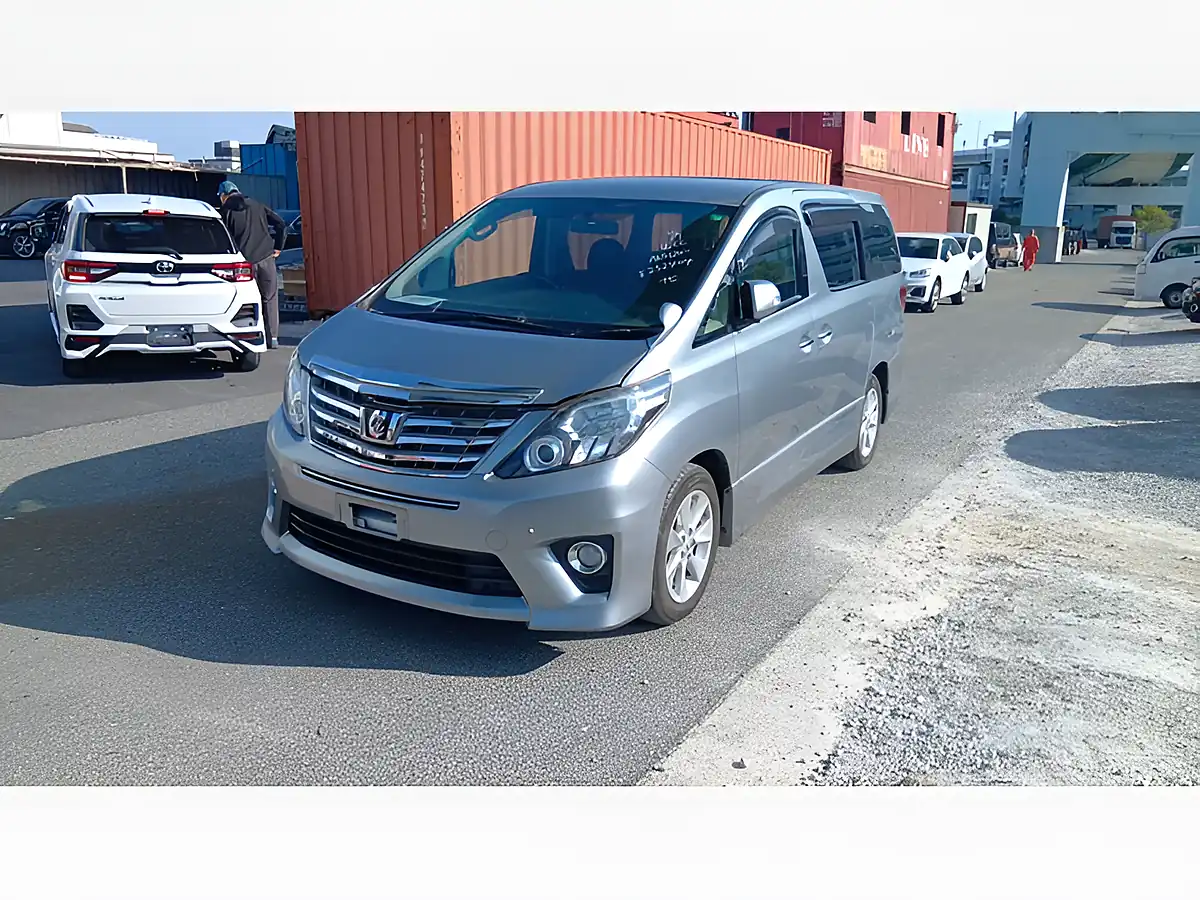 Used 2026 Toyota Alphard 240S Welcab Side Lift Up SEAT Silver Metallic - Interior and Exterior details 3