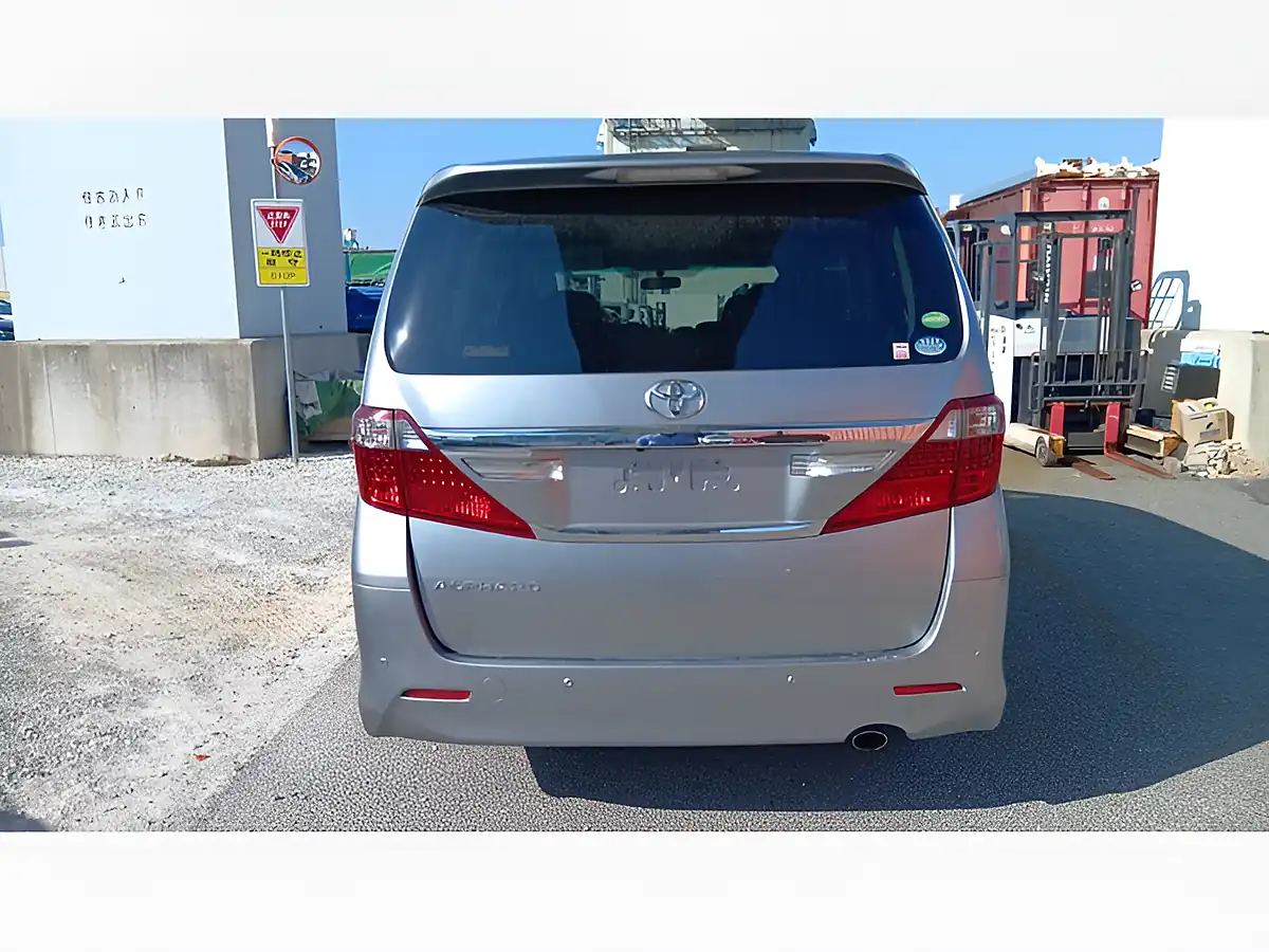 Used 2026 Toyota Alphard 240S Welcab Side Lift Up SEAT Silver Metallic - Interior and Exterior details 8