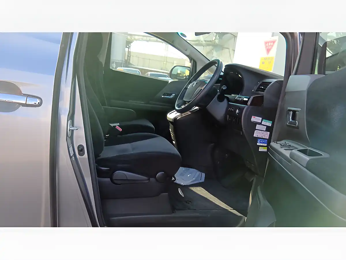 Used 2026 Toyota Alphard 240S Welcab Side Lift Up SEAT Silver Metallic - Interior and Exterior details 9