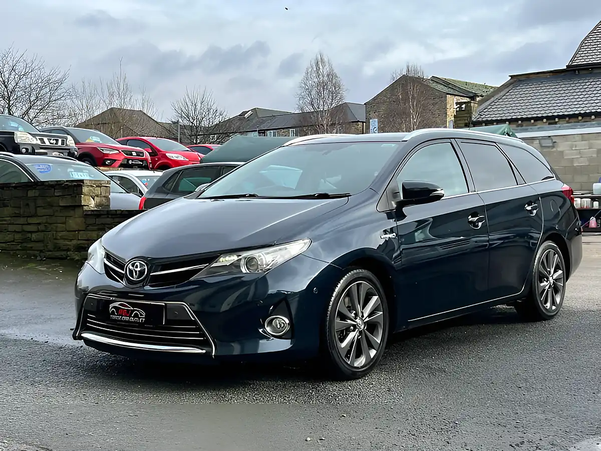 Used 2026 Toyota Auris Excel Grey - Interior and Exterior details 4