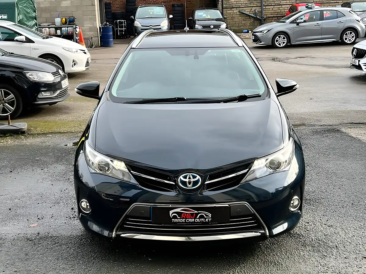Used 2026 Toyota Auris Excel Grey - Interior and Exterior details 6