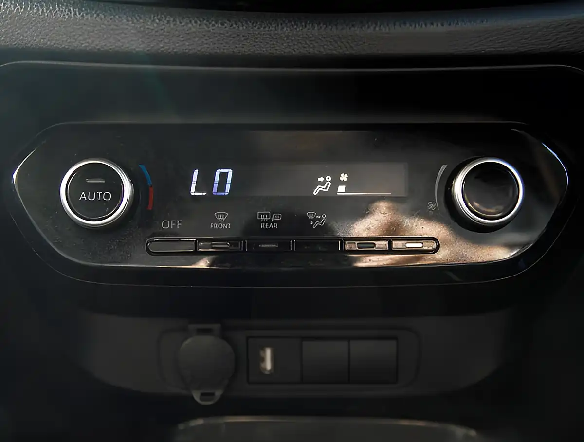 Used 2026 Toyota Aygo X Edge Green - Interior and Exterior details 19