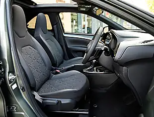 Used 2026 Toyota Aygo X Exclusive Green - Interior and Exterior details 18