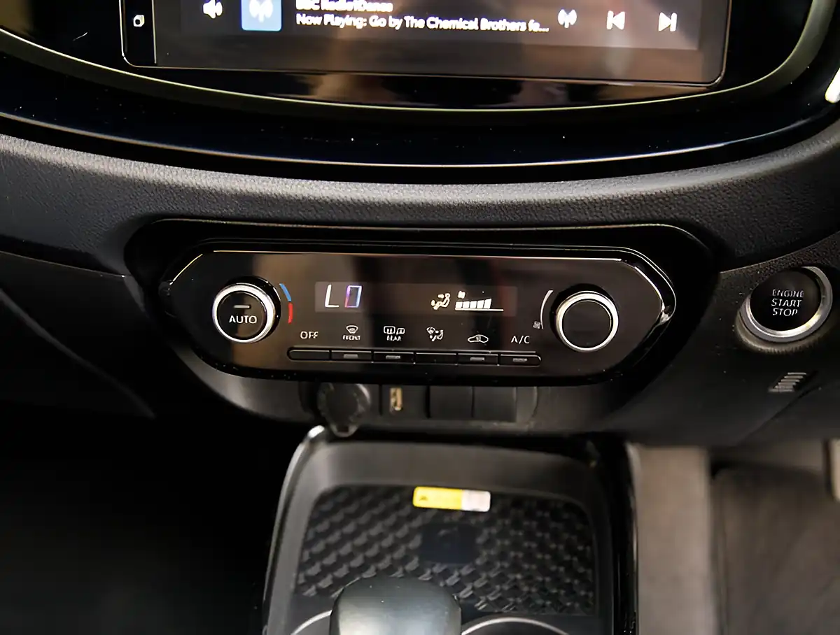 Used 2026 Toyota Aygo X Exclusive Green - Interior and Exterior details 19
