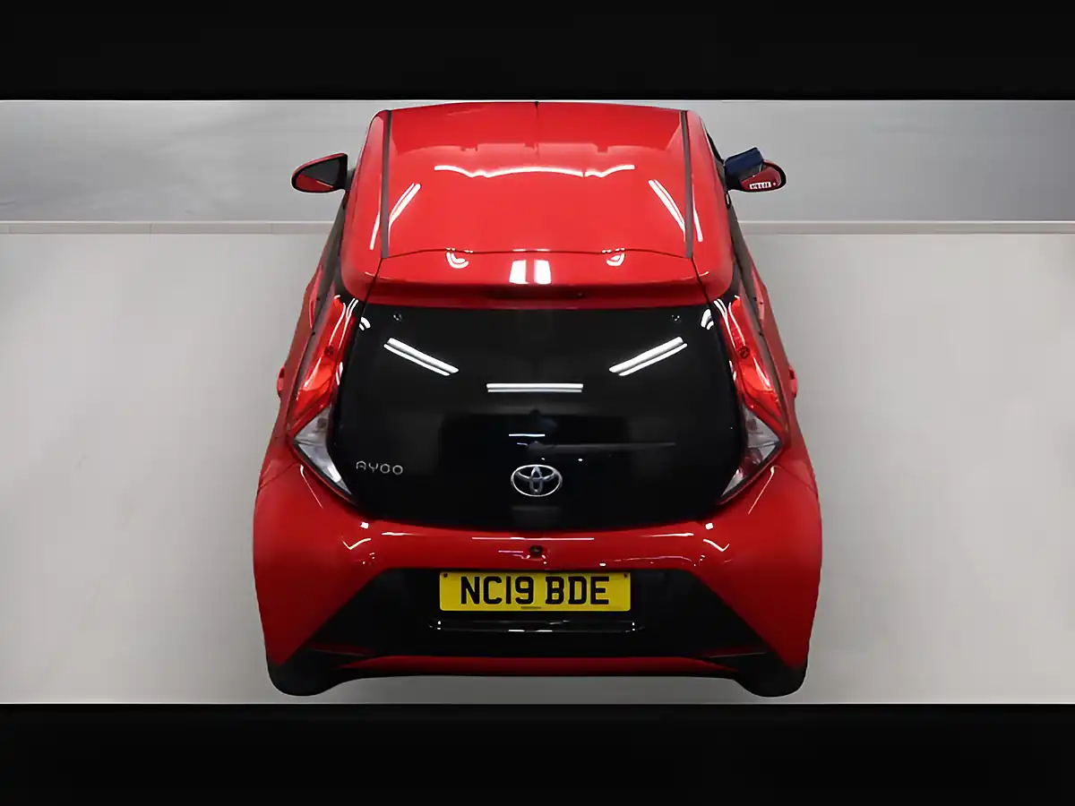 Used 2026 Toyota Aygo X-Play Red - Interior and Exterior details 9