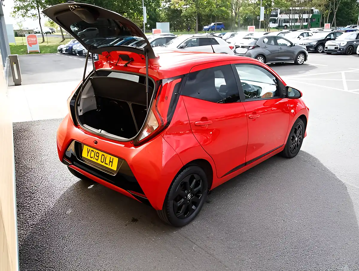 Used 2026 Toyota Aygo X-Trend Red - Interior and Exterior details 20