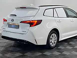 Used 2026 Toyota Corolla Active White - Interior and Exterior details 18