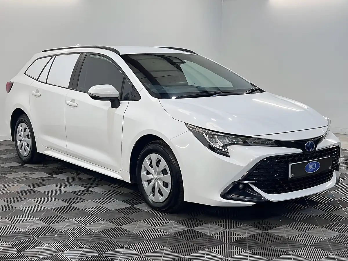 Used 2026 Toyota Corolla Active White - Interior and Exterior details 20