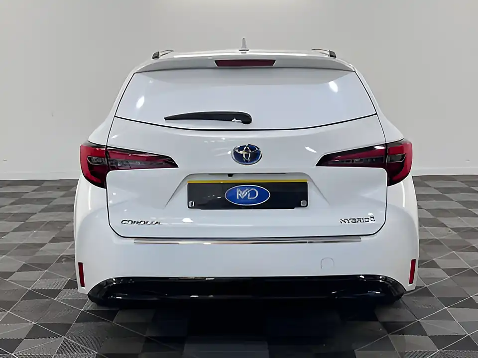 Used 2026 Toyota Corolla Active White - Interior and Exterior details 5