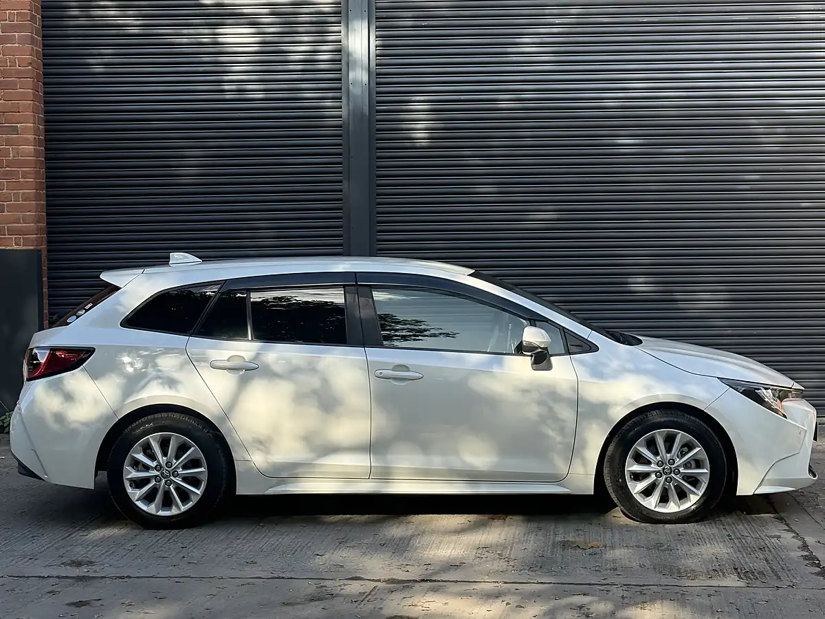 Used 2026 Toyota Corolla White - Interior and Exterior details 9