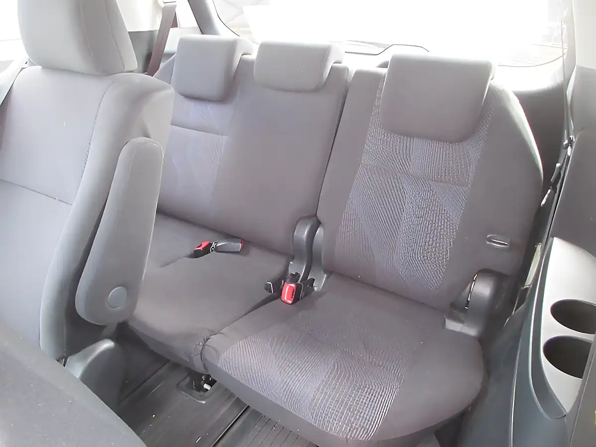 Used 2026 Toyota Estima Aeras Grey - Interior and Exterior details 11