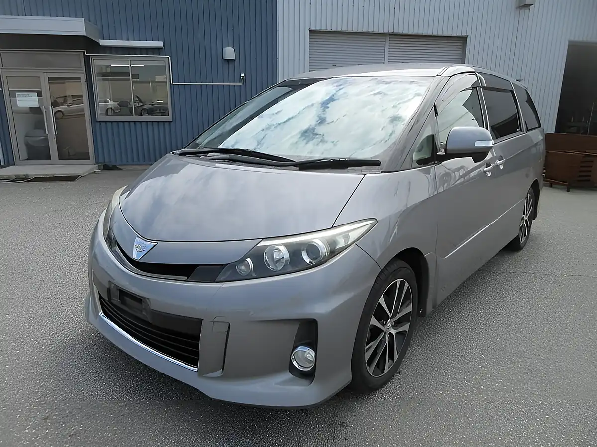 Used 2026 Toyota Estima Aeras Grey - Interior and Exterior details 3