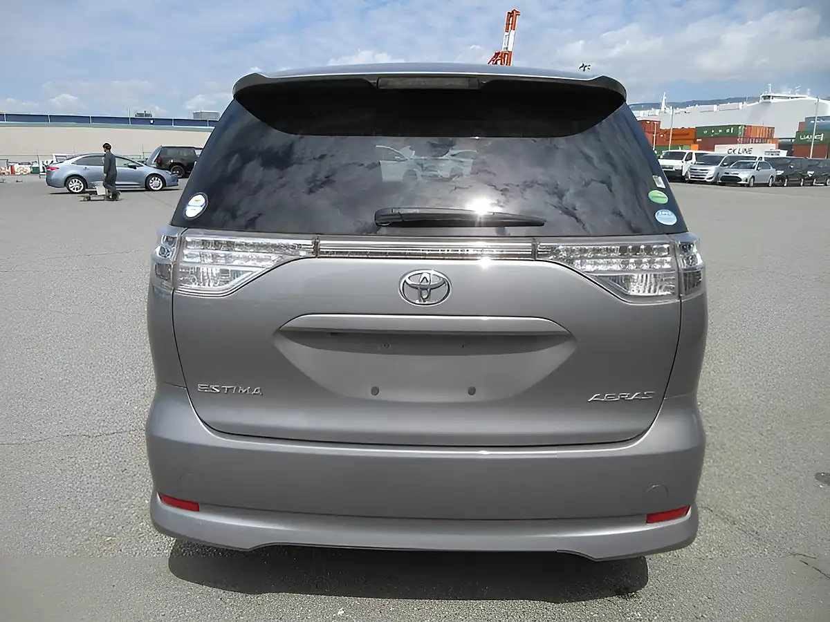 Used 2026 Toyota Estima Aeras Grey - Interior and Exterior details 8