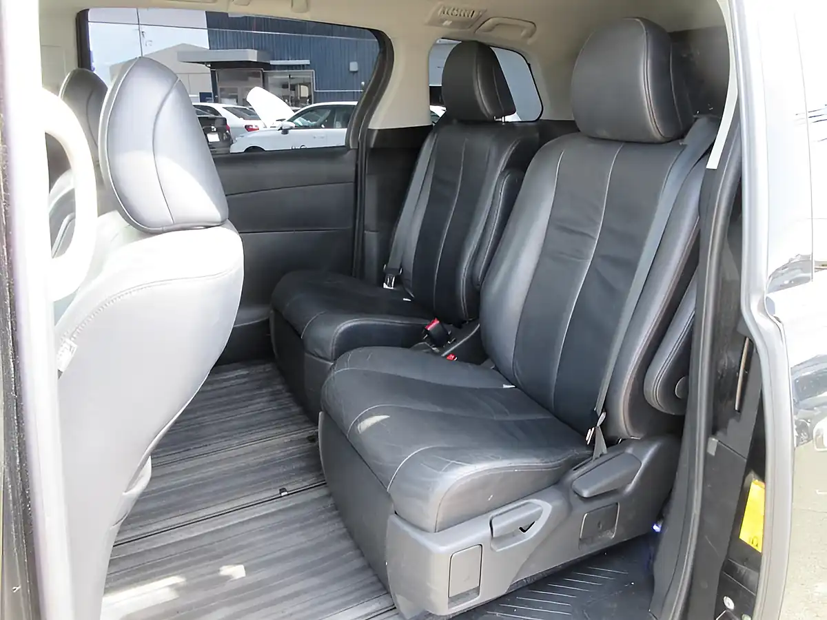 Used 2026 Toyota Estima Aeras Leather Package Black - Interior and Exterior details 10