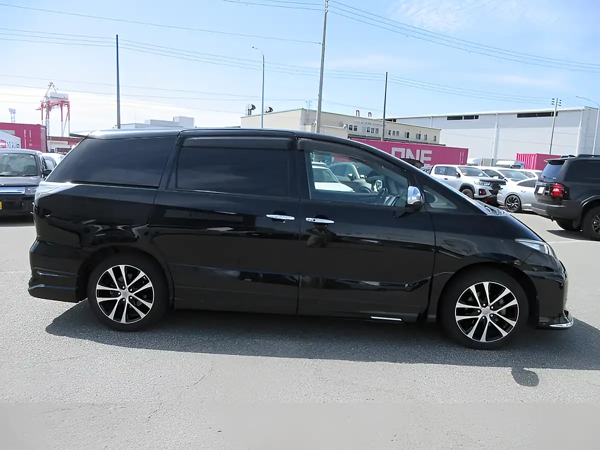 Used 2026 Toyota Estima Aeras Leather Package Black - Interior and Exterior details 2
