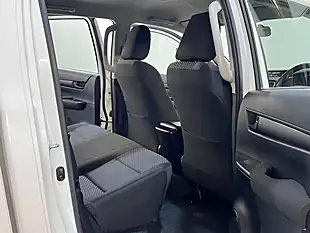 Used 2026 Toyota Hilux Hi-Luxury Active White - Interior and Exterior details 10