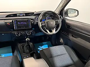 Used 2026 Toyota Hilux Hi-Luxury Active White - Interior and Exterior details 12