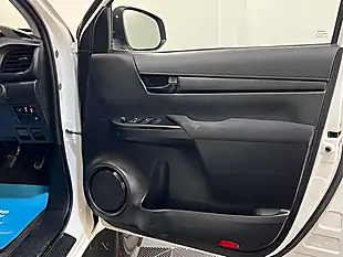 Used 2026 Toyota Hilux Hi-Luxury Active White - Interior and Exterior details 16