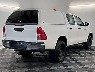 Used 2026 Toyota Hilux Hi-Luxury Active White - Interior and Exterior details 3