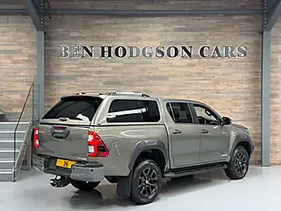 Used 2026 Toyota Hilux Invincible X Titan Bronze Metallic - Interior and Exterior details 3