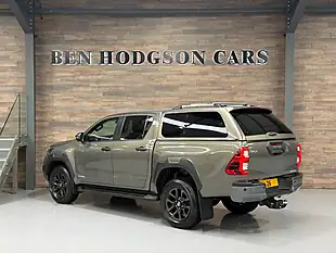 Used 2026 Toyota Hilux Invincible X Titan Bronze Metallic - Interior and Exterior details 4