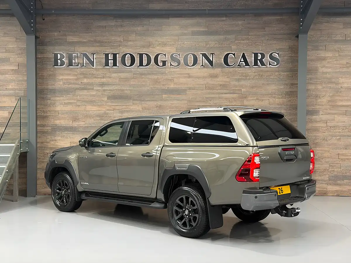 Used 2026 Toyota Hilux Invincible X Titan Bronze Metallic - Interior and Exterior details 4