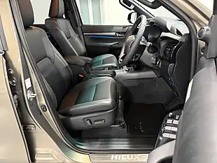 Used 2026 Toyota Hilux Invincible X Titan Bronze Metallic - Interior and Exterior details 10