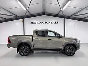 Used 2026 Toyota Hilux Invincible X Titan Bronze Metallic - Interior and Exterior details 5