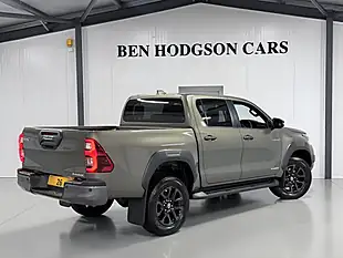 Used 2026 Toyota Hilux Invincible X Titan Bronze Metallic - Interior and Exterior details 7