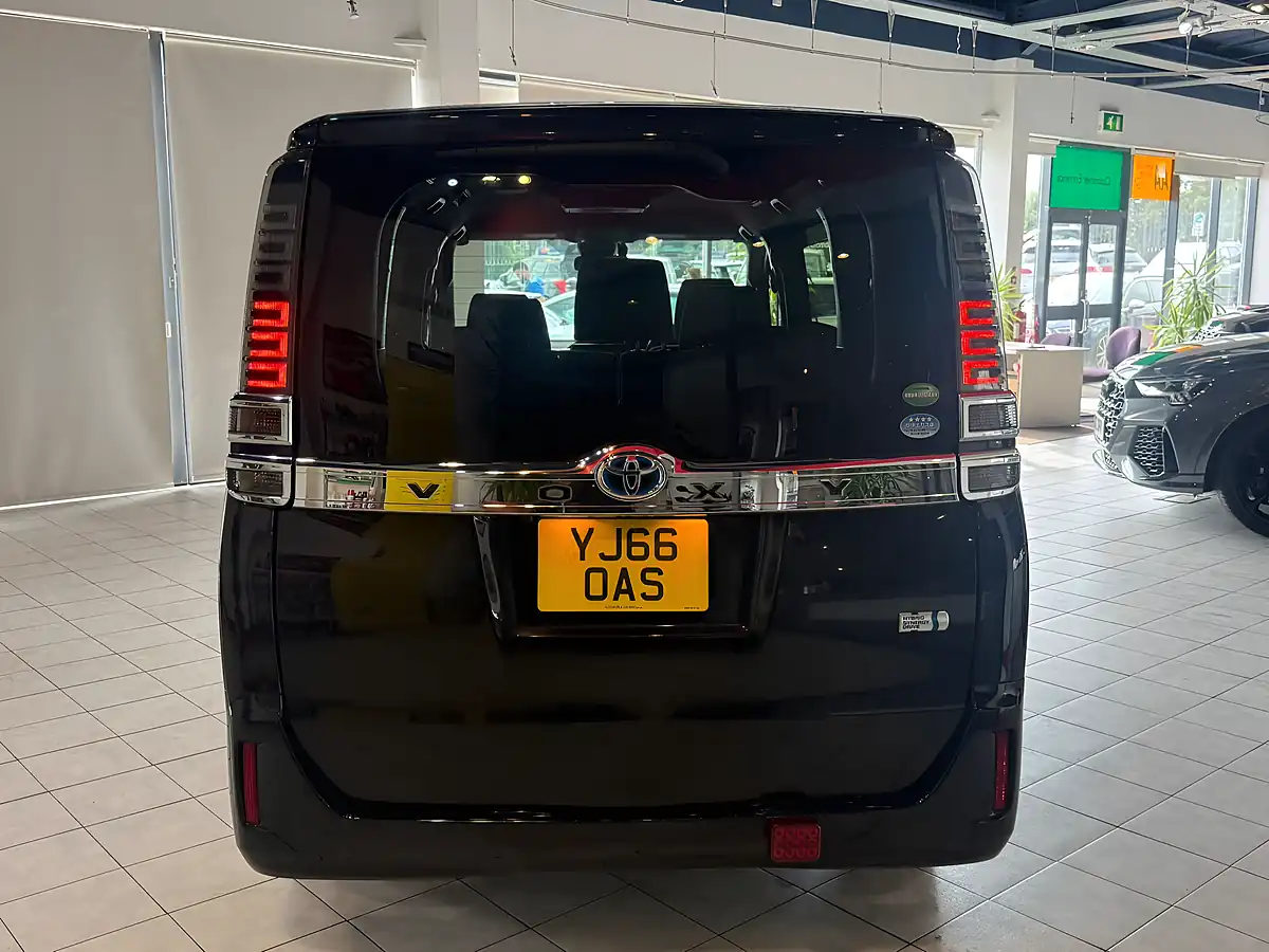 Used 2026 Toyota Noah Black - Interior and Exterior details 10