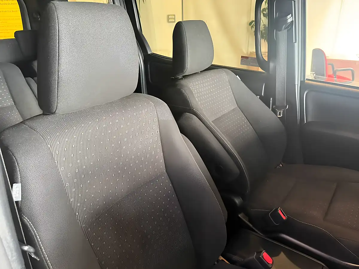 Used 2026 Toyota Noah Black - Interior and Exterior details 14