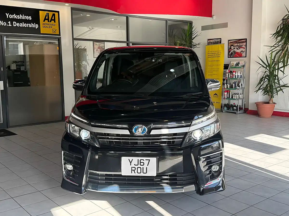 Used 2026 Toyota Noah Black - Interior and Exterior details 4