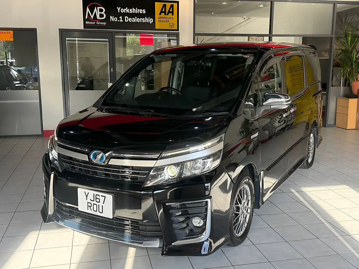 Used 2026 Toyota Noah Black - Interior and Exterior details 5