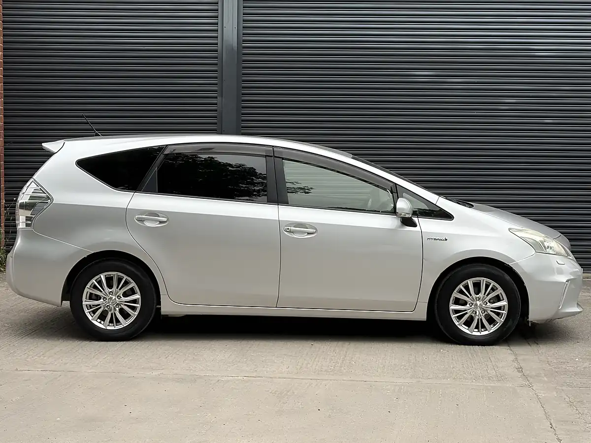 Used 2026 Toyota Prius+ 7 Seater Import Silver - Interior and Exterior details 10