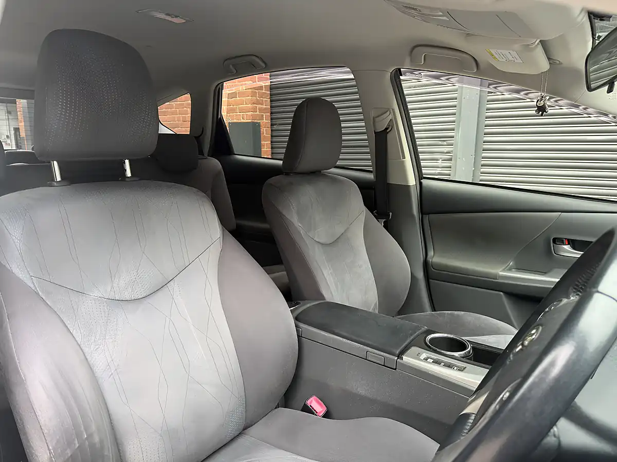 Used 2026 Toyota Prius+ 7 Seater Import Silver - Interior and Exterior details 12