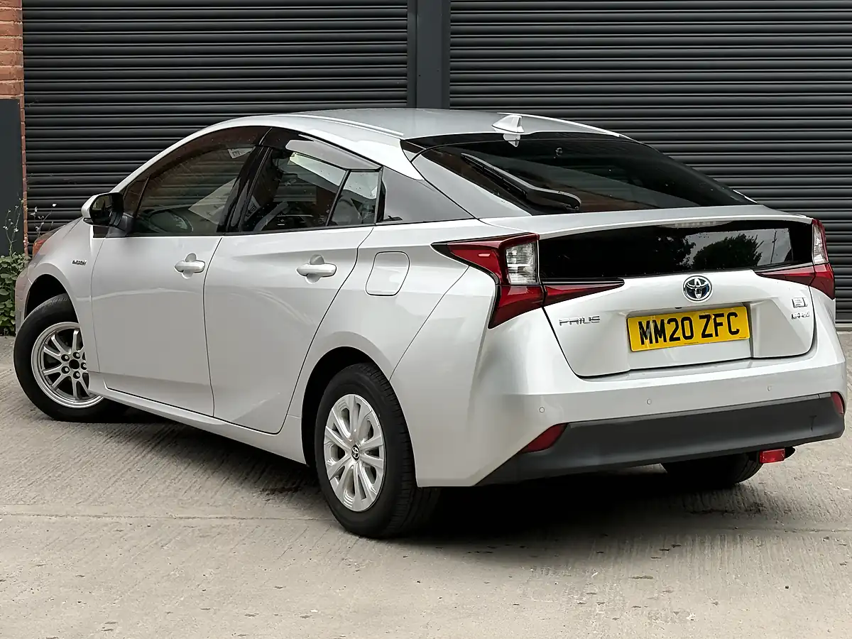 Used 2026 Toyota Prius Saloon Silver - Interior and Exterior details 4