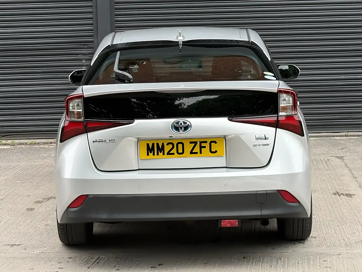 Used 2026 Toyota Prius Saloon Silver - Interior and Exterior details 5