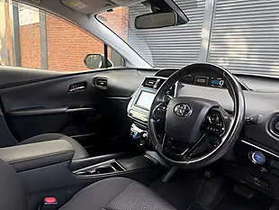 Used 2026 Toyota Prius Saloon White - Interior and Exterior details 13