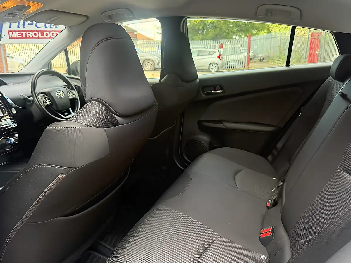 Used 2026 Toyota Prius Saloon White - Interior and Exterior details 18