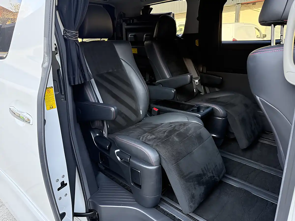 Used 2026 Toyota Vellfire GGH25 Golden Eyes 2 Pearl White - Interior and Exterior details 13