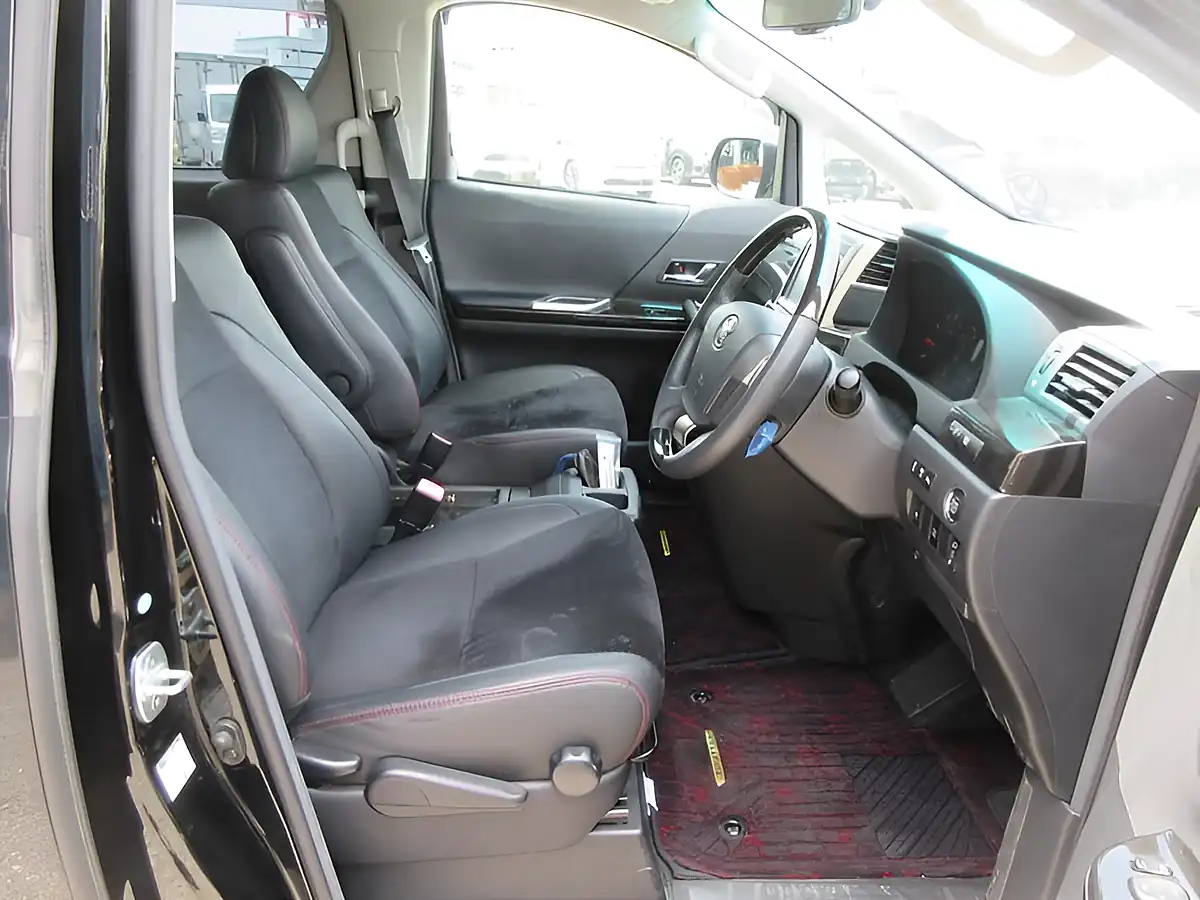 Used 2026 Toyota Vellfire Z Golden Eyes Black - Interior and Exterior details 10