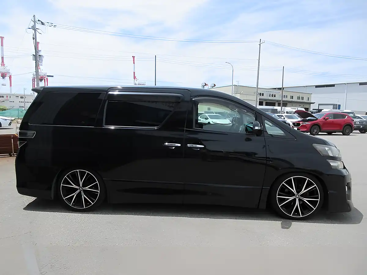 Used 2026 Toyota Vellfire Z Golden Eyes Black - Interior and Exterior details 5