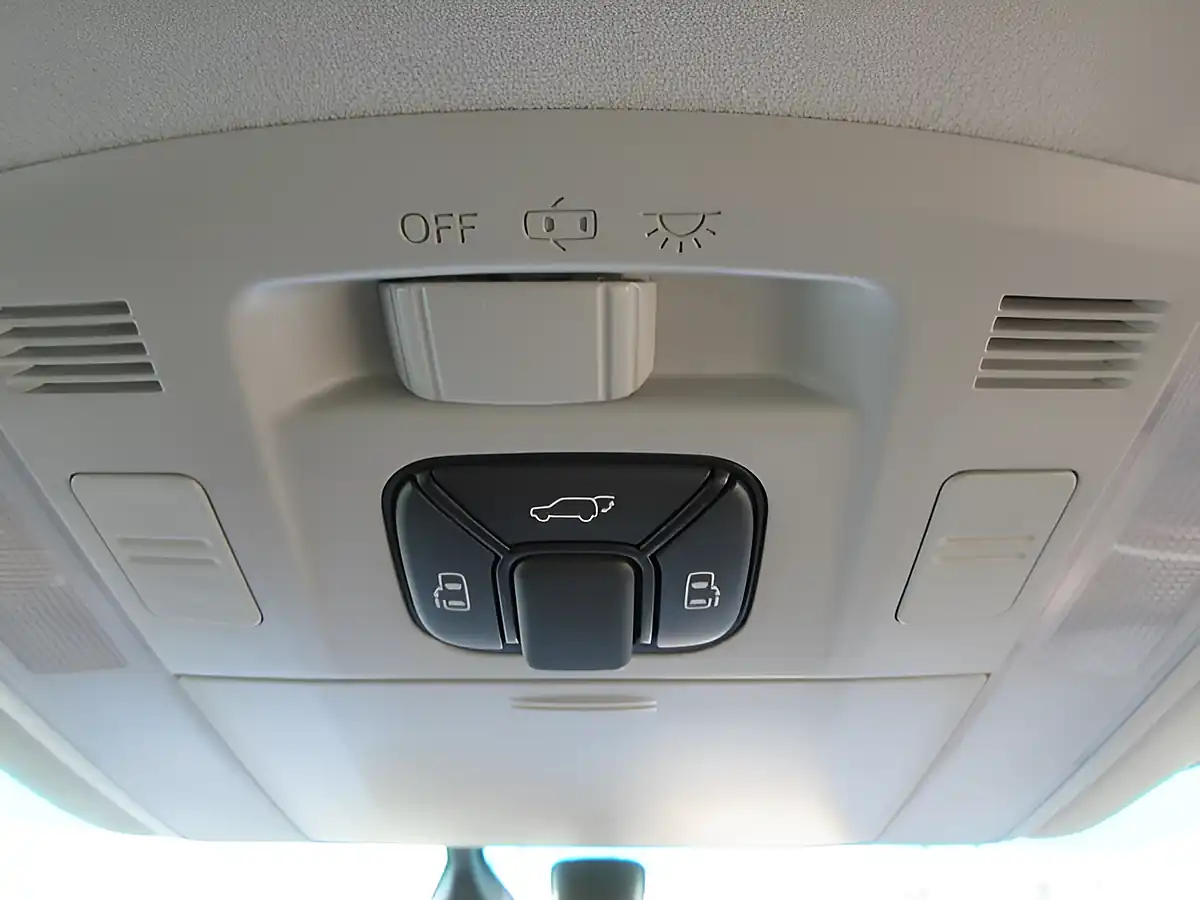 Used 2026 Toyota Vellfire Z Platinum Selection Black - Interior and Exterior details 13