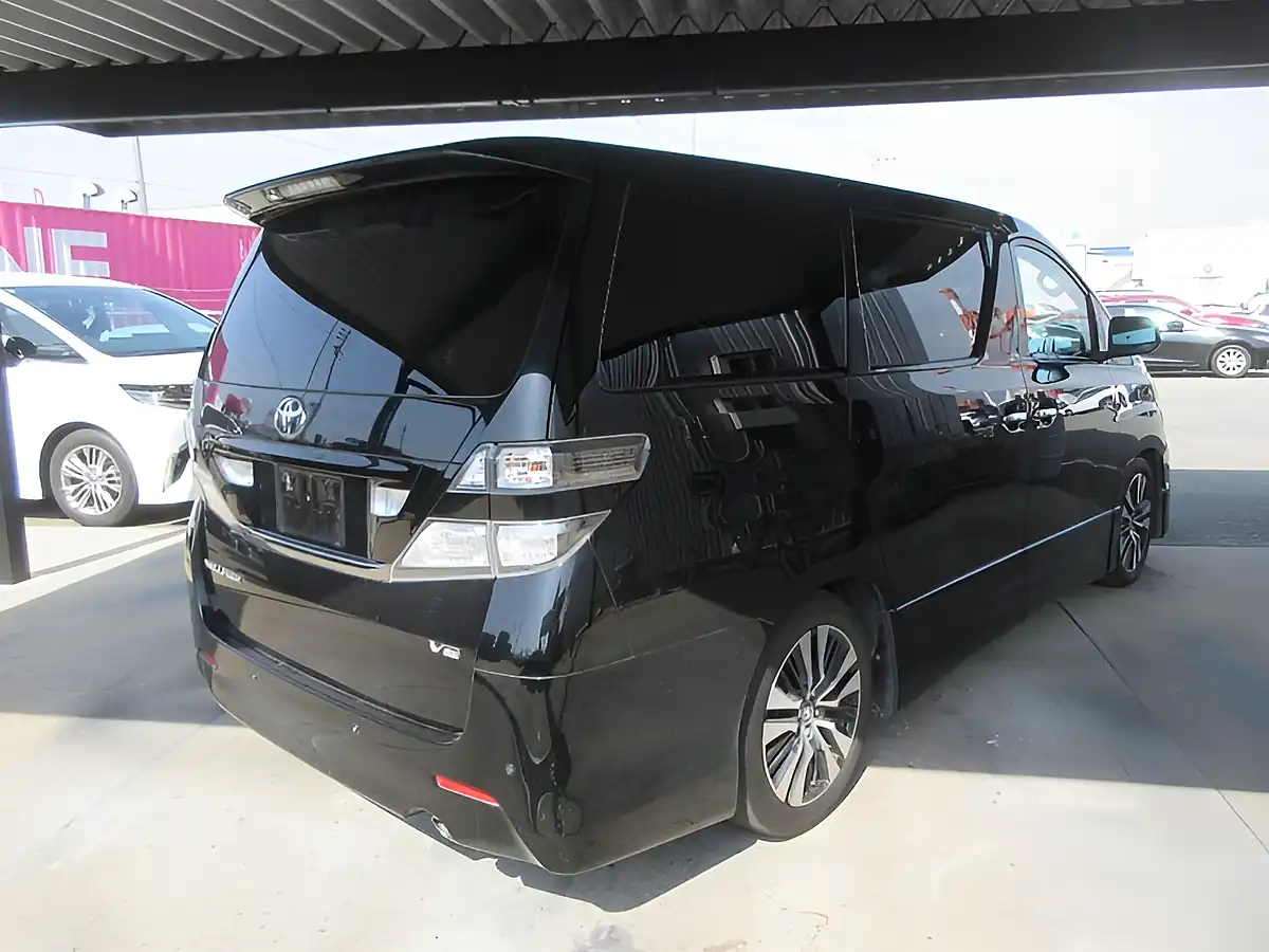 Used 2026 Toyota Vellfire Z Platinum Selection Black - Interior and Exterior details 4