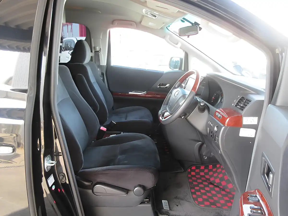 Used 2026 Toyota Vellfire Z Platinum Selection Black - Interior and Exterior details 9