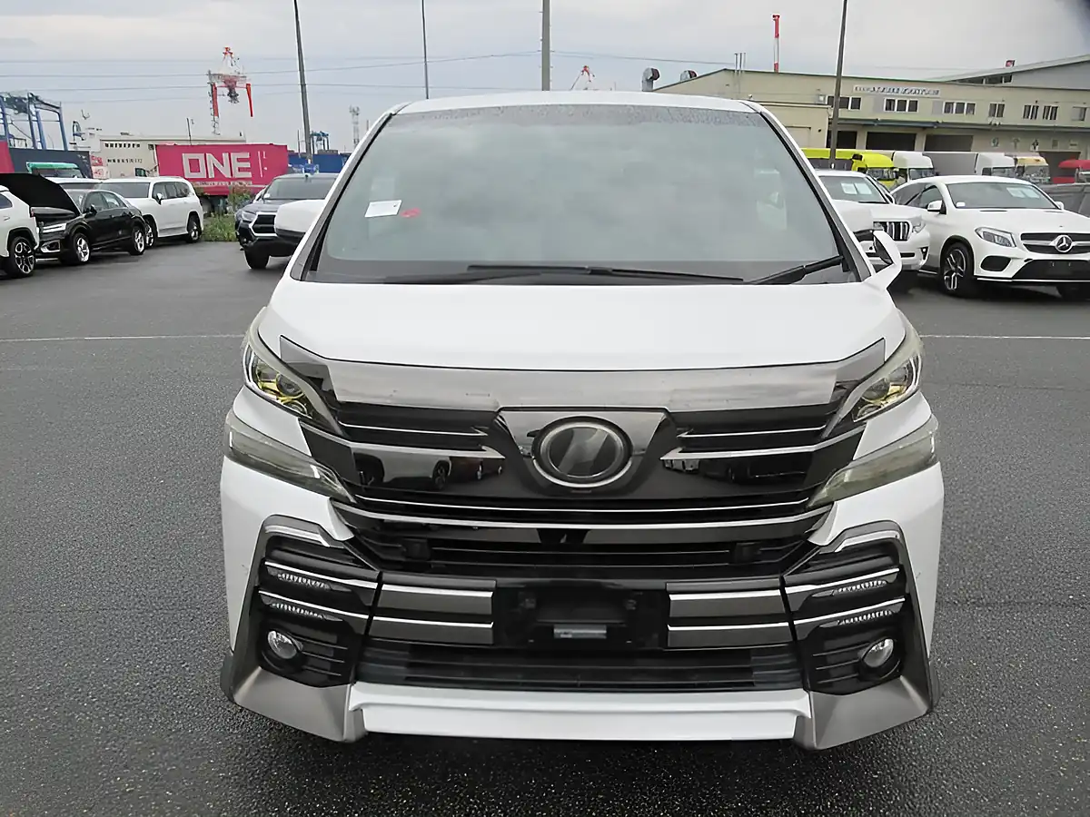 Used 2026 Toyota Vellfire Za Edition Golden Eyes Pearl White - Interior and Exterior details 5