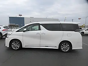 Used 2026 Toyota Vellfire Za Edition Golden Eyes Pearl White - Interior and Exterior details 8