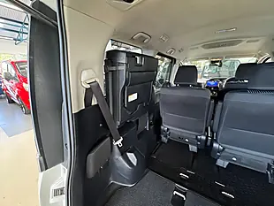 Used 2026 Toyota Voxy White - Interior and Exterior details 18
